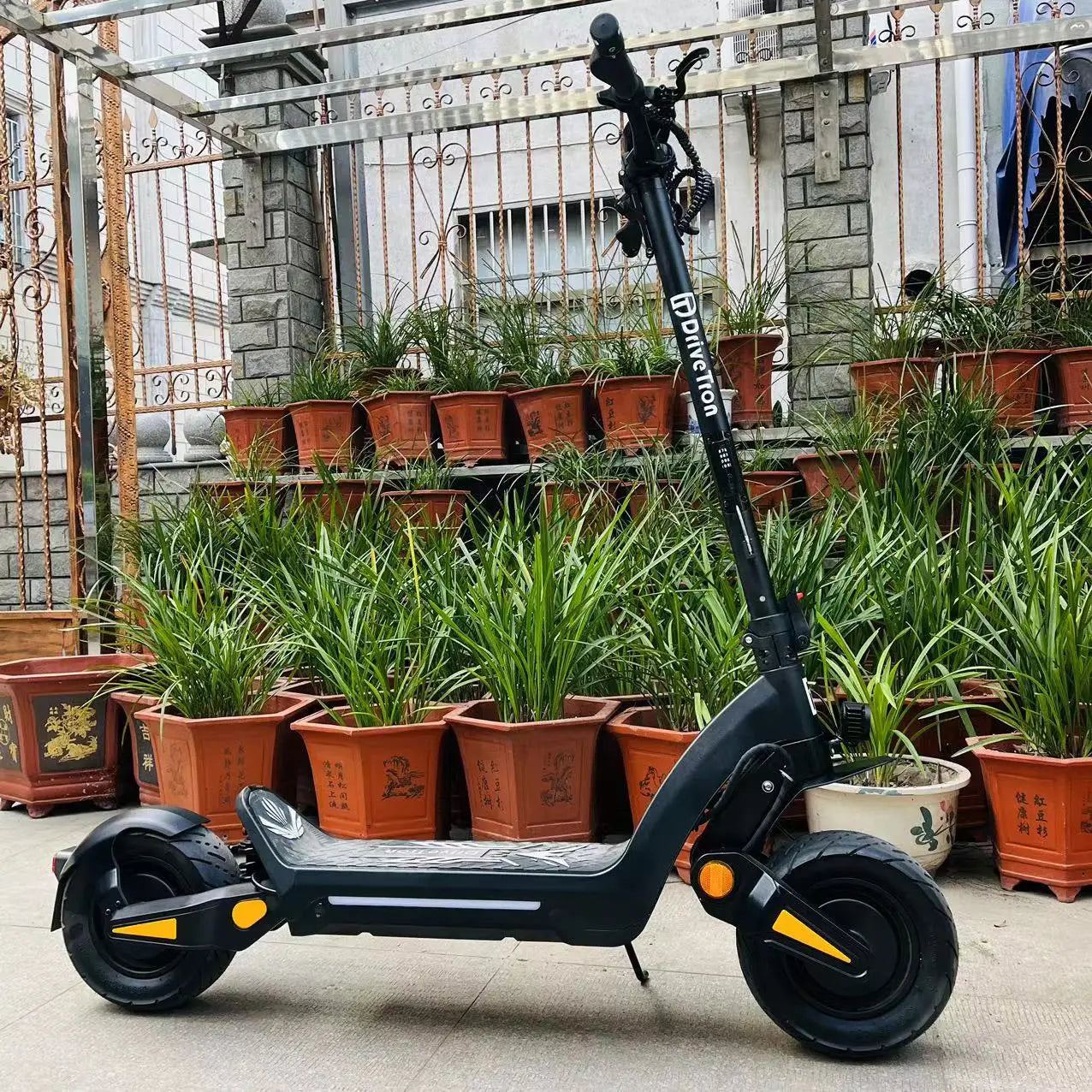 EU/USA Warehouse DT06 1200W*2 60V 23.4Ah 70KM/H 11 inch IPX5 Hydraulic Suspension Dual Motor Foldable Off Road Electric Scooter