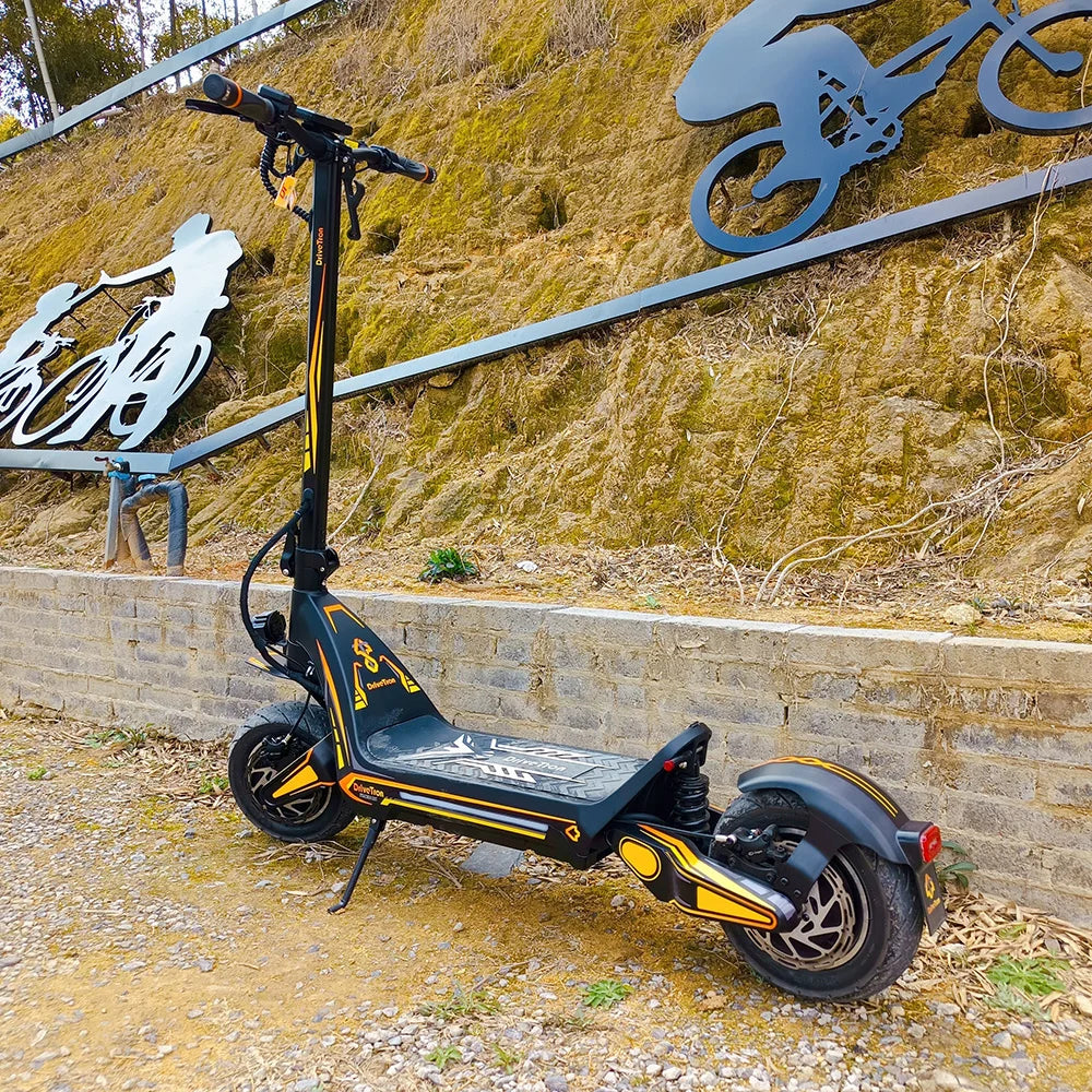 Dual Motor 46mph 80kmh Hydraulic Absorber Brake Powerful Off-road Adult Double Motor Big 60V 11inch Tires Electric Scooter